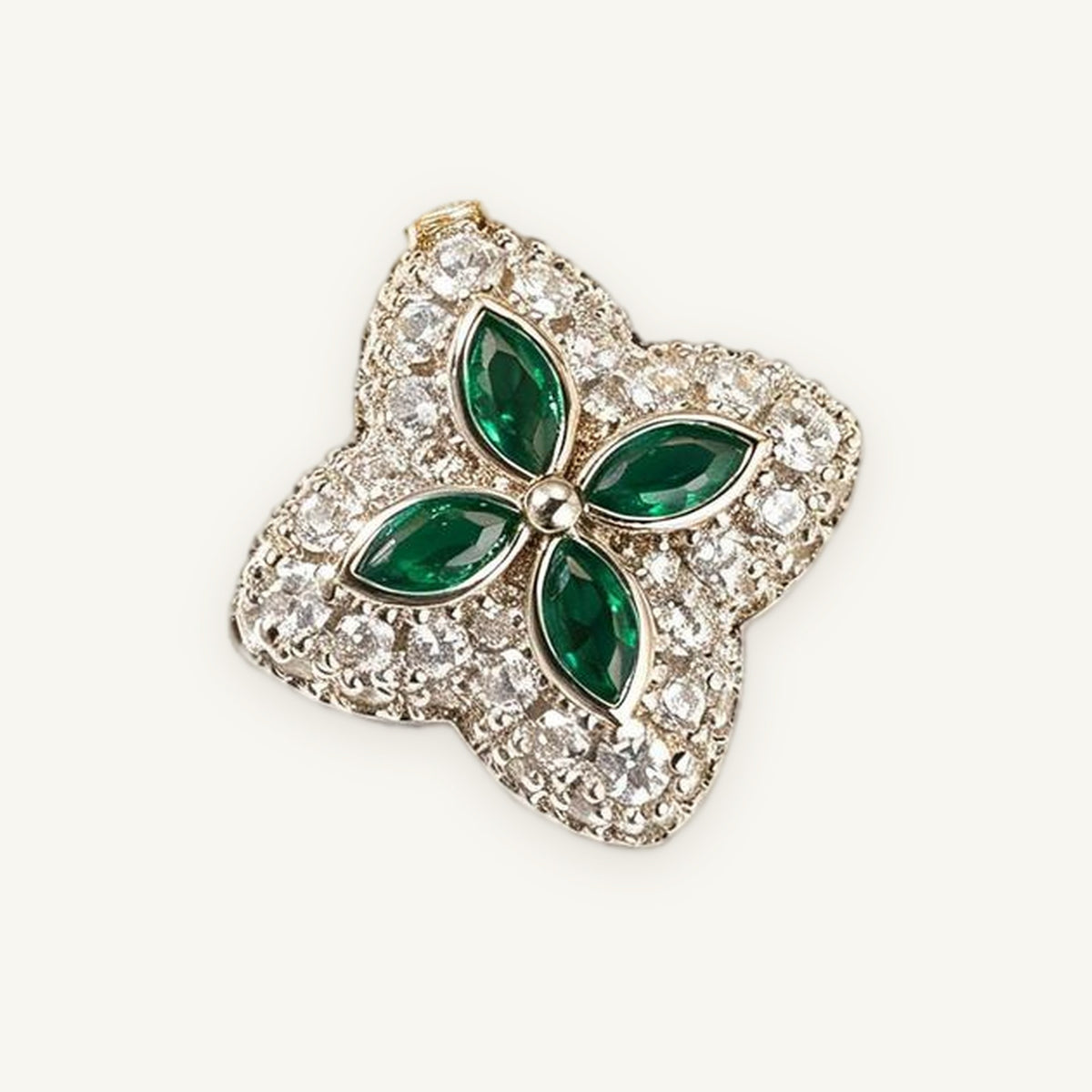 Iced Clover Pendant in gold tone, OMBI LUCKY 01